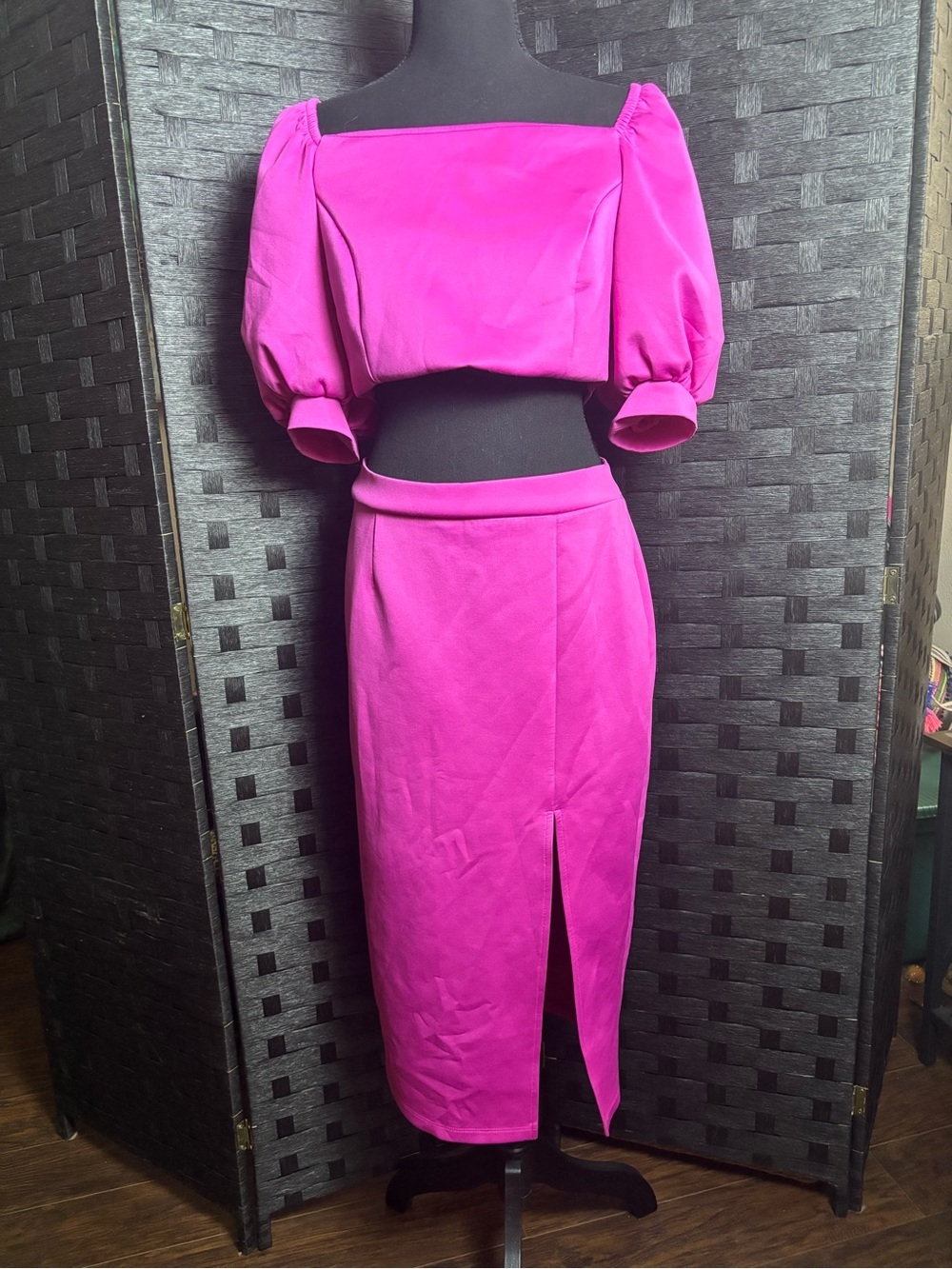 VENUS Fuchsia Puff-Sleeve Midi Skirt Set Large NWOT - Picture 6 of 12
